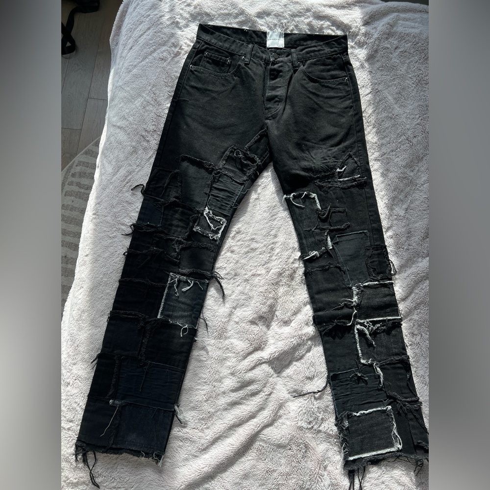 Black Distressed Jeans